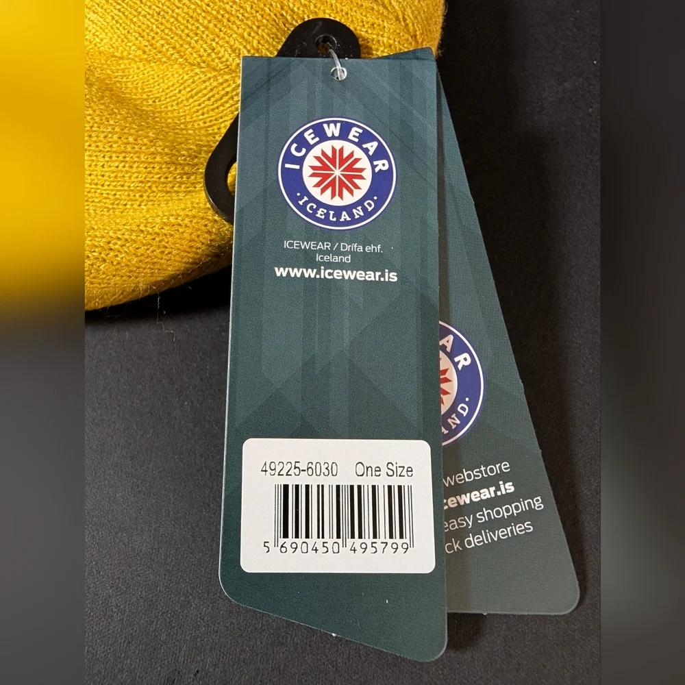 NWT Ice Wear Klettur Beanie Winter Hat - Picture 7 of 7